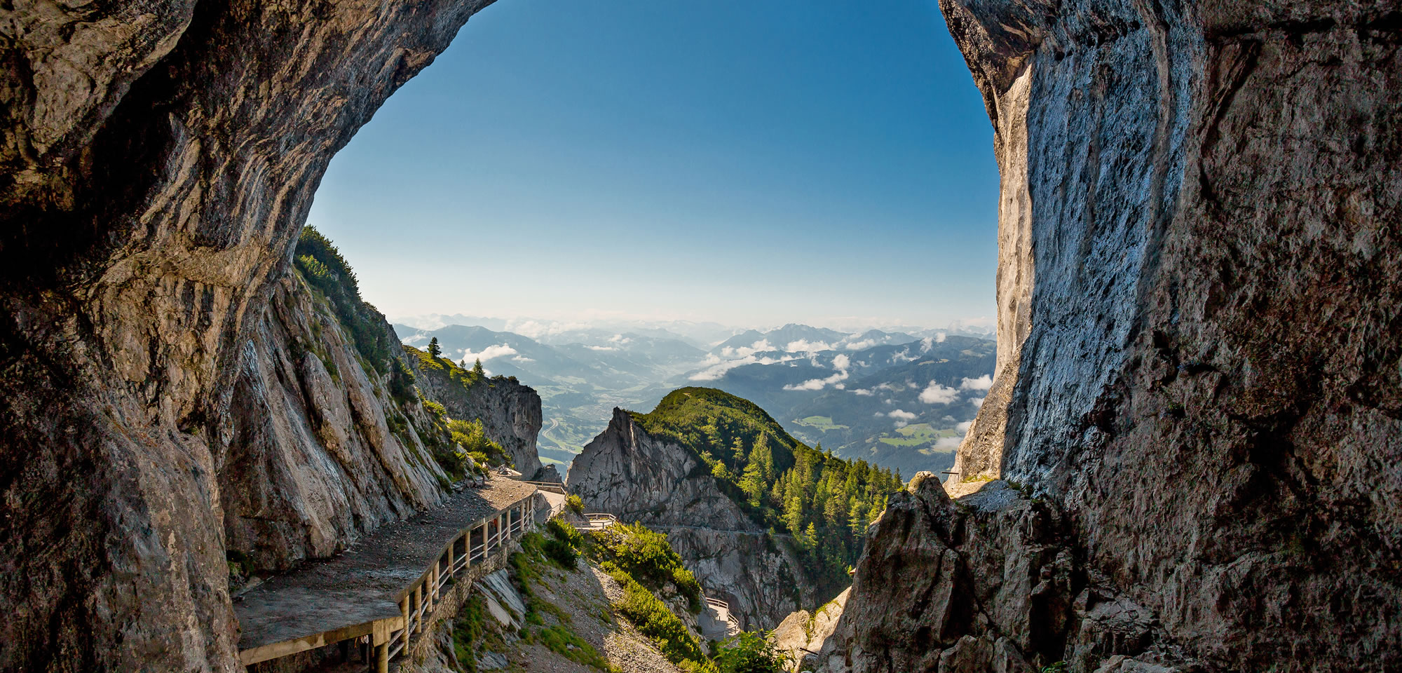 Ausflugsziele & Sehenswürdigkeiten, Eisriesenwelt © Shutterstock